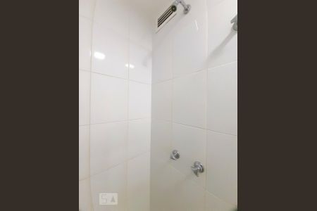 Apartamento à venda com 60m², 2 quartos e 1 vaga Apartamento à venda com 60m², 2 quartos e 1 vagaBanheiro da Suíte