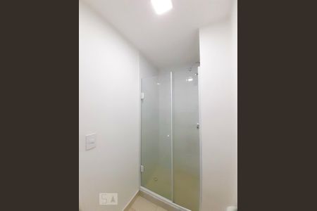 Apartamento à venda com 60m², 2 quartos e 1 vaga Apartamento à venda com 60m², 2 quartos e 1 vagaBanheiro da Suíte