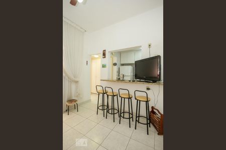 Sala de apartamento à venda com 1 quarto, 40m² em Copacabana, Rio de Janeiro