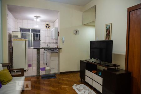Sala de apartamento para alugar com 1 quarto, 48m² em Copacabana, Rio de Janeiro