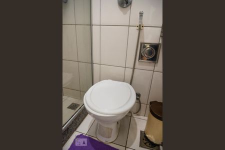 Banheiro de apartamento para alugar com 1 quarto, 48m² em Copacabana, Rio de Janeiro