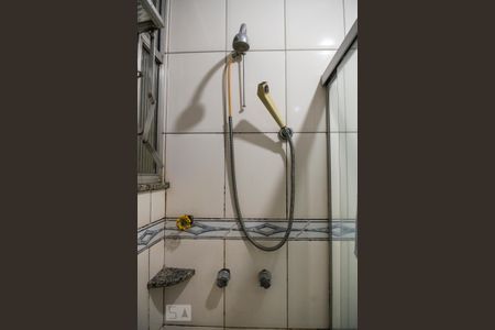 Banheiro de apartamento para alugar com 1 quarto, 48m² em Copacabana, Rio de Janeiro