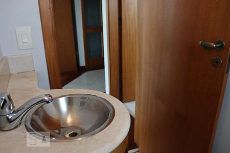 Apartamento para alugar com 130m², 3 quartos e 3 vagasLavabo