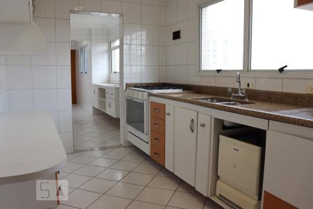 Apartamento para alugar com 130m², 3 quartos e 3 vagasCozinha