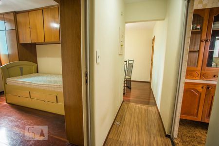 Corredor de apartamento para alugar com 2 quartos, 60m² em Vila Guarani (z Sul), São Paulo