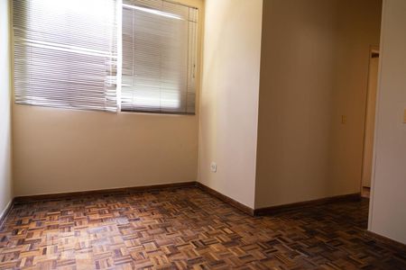 Sala de apartamento para alugar com 3 quartos, 60m² em Sagrada Família, Belo Horizonte