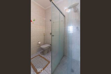 Casa à venda com 175m², 4 quartos e 2 vagasBanheiro Quarto 3 - Suite