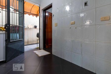 Casa à venda com 175m², 4 quartos e 2 vagasrea de Serviço