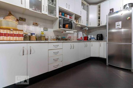 Casa à venda com 175m², 4 quartos e 2 vagasCozinha