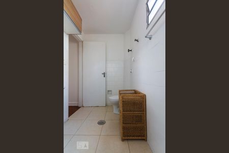 Banheiro Social de apartamento para alugar com 2 quartos, 60m² em Vila Clementino, São Paulo