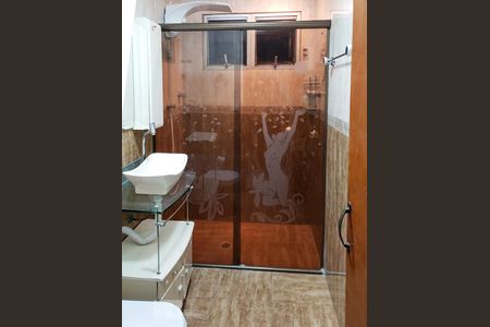 Banheiro de apartamento à venda com 2 quartos, 65m² em Quitaúna, Osasco