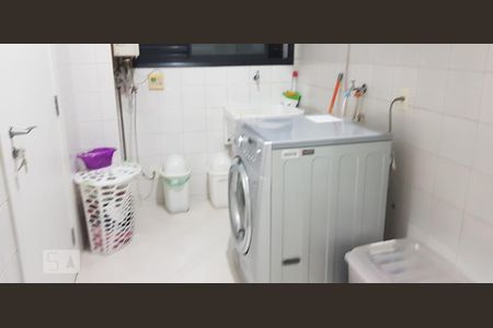 Apartamento à venda com 167m², 3 quartos e 3 vagasarea de serviço