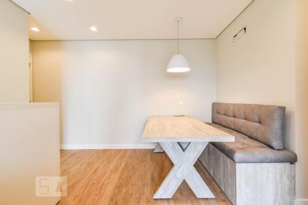 Apartamento à venda com 58m², 2 quartos e 1 vaga Apartamento à venda com 58m², 2 quartos e 1 vagaSala