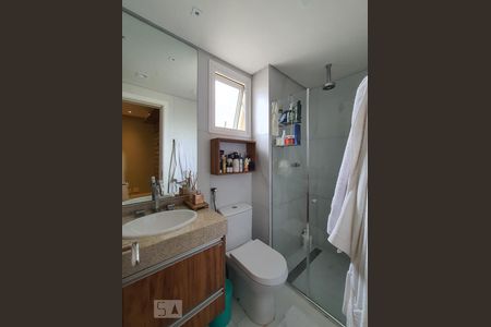 Apartamento à venda com 103m², 2 quartos e 2 vagasBanheiro da suíte 2