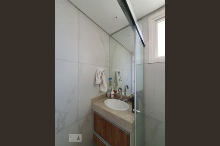 Apartamento à venda com 103m², 2 quartos e 2 vagasBanheiro da suíte 1