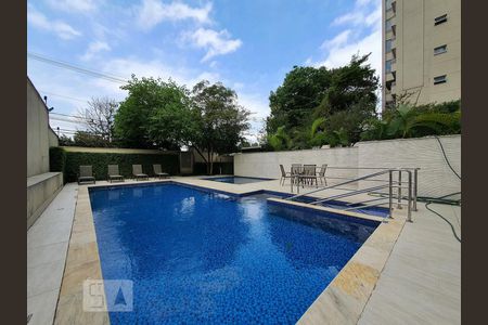 Apartamento à venda com 103m², 2 quartos e 2 vagasPiscina