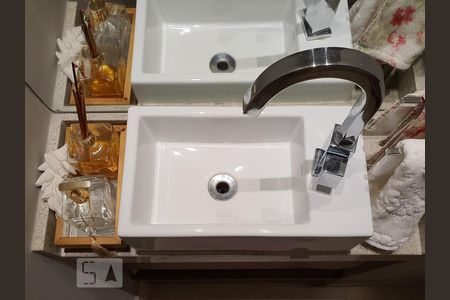 Apartamento à venda com 103m², 2 quartos e 2 vagasLavabo