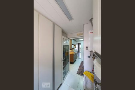 Apartamento à venda com 103m², 2 quartos e 2 vagasÁrea de serviço 