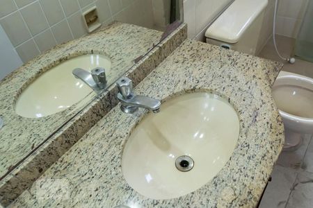 Apartamento à venda com 72m², 3 quartos e 1 vagaQuarto 3 - Suíte/ Banheiro