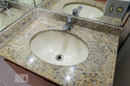 Apartamento à venda com 72m², 3 quartos e 1 vagaBanheiro social