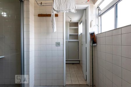 Apartamento à venda com 72m², 3 quartos e 1 vagaÁrea de serviço