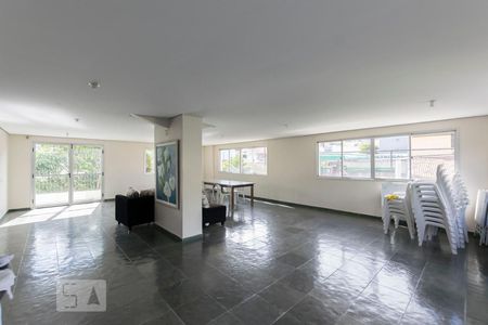 Apartamento à venda com 72m², 3 quartos e 1 vagaÁrea comum - Salão de festas