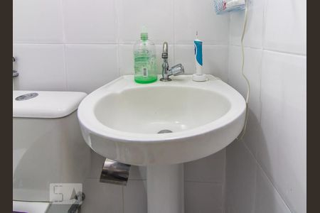 Apartamento à venda com 124m², 3 quartos e sem vaga Apartamento à venda com 124m², 3 quartos e sem vagaBanheiro Social