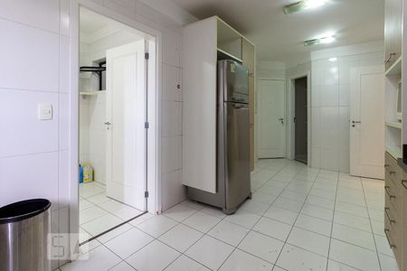 Apartamento à venda com 177m², 4 quartos e sem vaga Apartamento à venda com 177m², 4 quartos e sem vagaCozinha