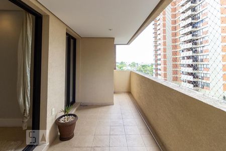 Varanda da Sala de apartamento à venda com 4 quartos, 177m² em Alphaville Industrial, Barueri