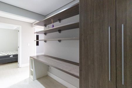 Corredor dos Quartos de apartamento à venda com 4 quartos, 177m² em Alphaville Industrial, Barueri