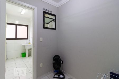 Apartamento à venda com 177m², 4 quartos e sem vaga Apartamento à venda com 177m², 4 quartos e sem vagaQuarto de Serviço
