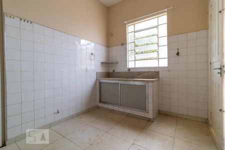 Casa para alugar com 360m², 3 quartos e sem vaga Casa para alugar com 360m², 3 quartos e sem vagaCozinha