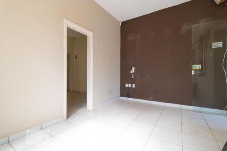 Sala 01 de casa para alugar com 3 quartos, 360m² em Novo Taquaral, Campinas