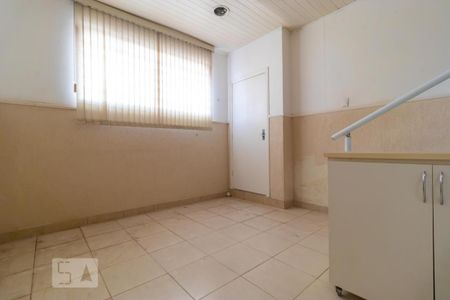 Casa para alugar com 360m², 3 quartos e sem vaga Casa para alugar com 360m², 3 quartos e sem vagaSala 02