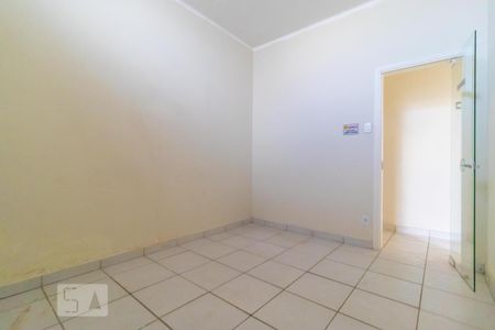 Casa para alugar com 360m², 3 quartos e sem vaga Casa para alugar com 360m², 3 quartos e sem vagaQuarto 01