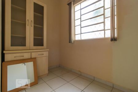 Despensa de casa para alugar com 3 quartos, 360m² em Novo Taquaral, Campinas