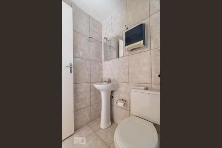 Casa para alugar com 360m², 3 quartos e sem vaga Casa para alugar com 360m², 3 quartos e sem vagaBanheiro da Suíte