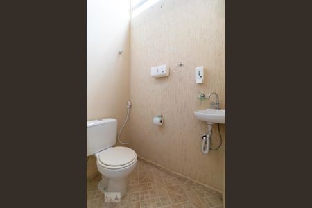Casa para alugar com 360m², 3 quartos e sem vaga Casa para alugar com 360m², 3 quartos e sem vagaLavabo