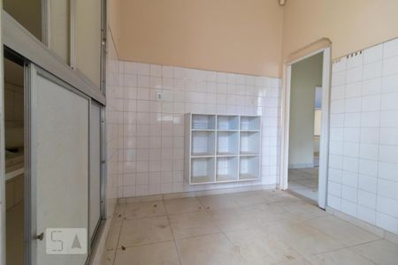 Casa para alugar com 360m², 3 quartos e sem vaga Casa para alugar com 360m², 3 quartos e sem vagaCozinha