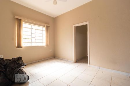 Sala 01 de casa para alugar com 3 quartos, 360m² em Novo Taquaral, Campinas