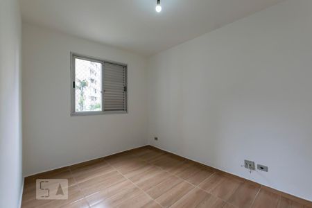 Quarto 1 de apartamento para alugar com 2 quartos, 48m² em Jardim Celeste, São Paulo
