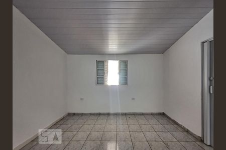 Casa para alugar com 48m², 1 quarto e sem vaga Casa para alugar com 48m², 1 quarto e sem vagaQuarto