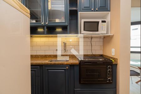 Cozinha de apartamento para alugar com 1 quarto, 55m² em Bela Vista, São Paulo