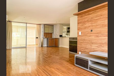 Sala de apartamento à venda com 2 quartos, 126m² em Cambuí, Campinas