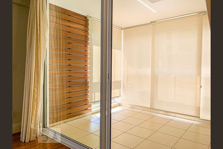 Sacada de apartamento à venda com 2 quartos, 126m² em Cambuí, Campinas