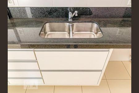 Apartamento à venda com 126m², 2 quartos e 2 vagas Apartamento à venda com 126m², 2 quartos e 2 vagasCozinha