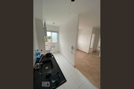 cozinha de apartamento para alugar com 2 quartos, 43m² em Vila Gustavo, São Paulo