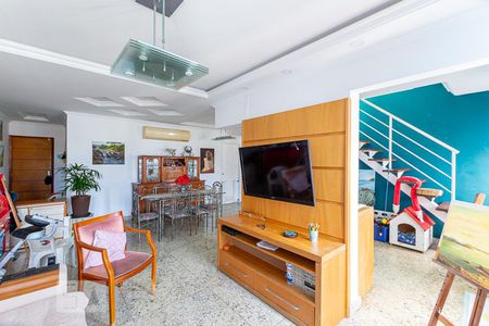 Apartamento à venda com 278m², 6 quartos e 2 vagas Apartamento à venda com 278m², 6 quartos e 2 vagasSala