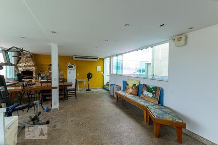 Apartamento à venda com 278m², 6 quartos e 2 vagas Apartamento à venda com 278m², 6 quartos e 2 vagasChurrasqueira