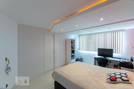 Apartamento à venda com 278m², 6 quartos e 2 vagas Apartamento à venda com 278m², 6 quartos e 2 vagasSuite 3